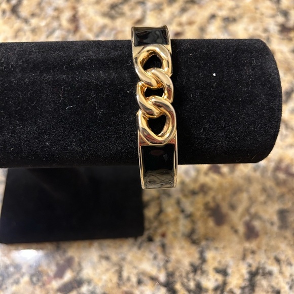 Elegant Gold and Black Chain Bracelet - Picture 1 of 3